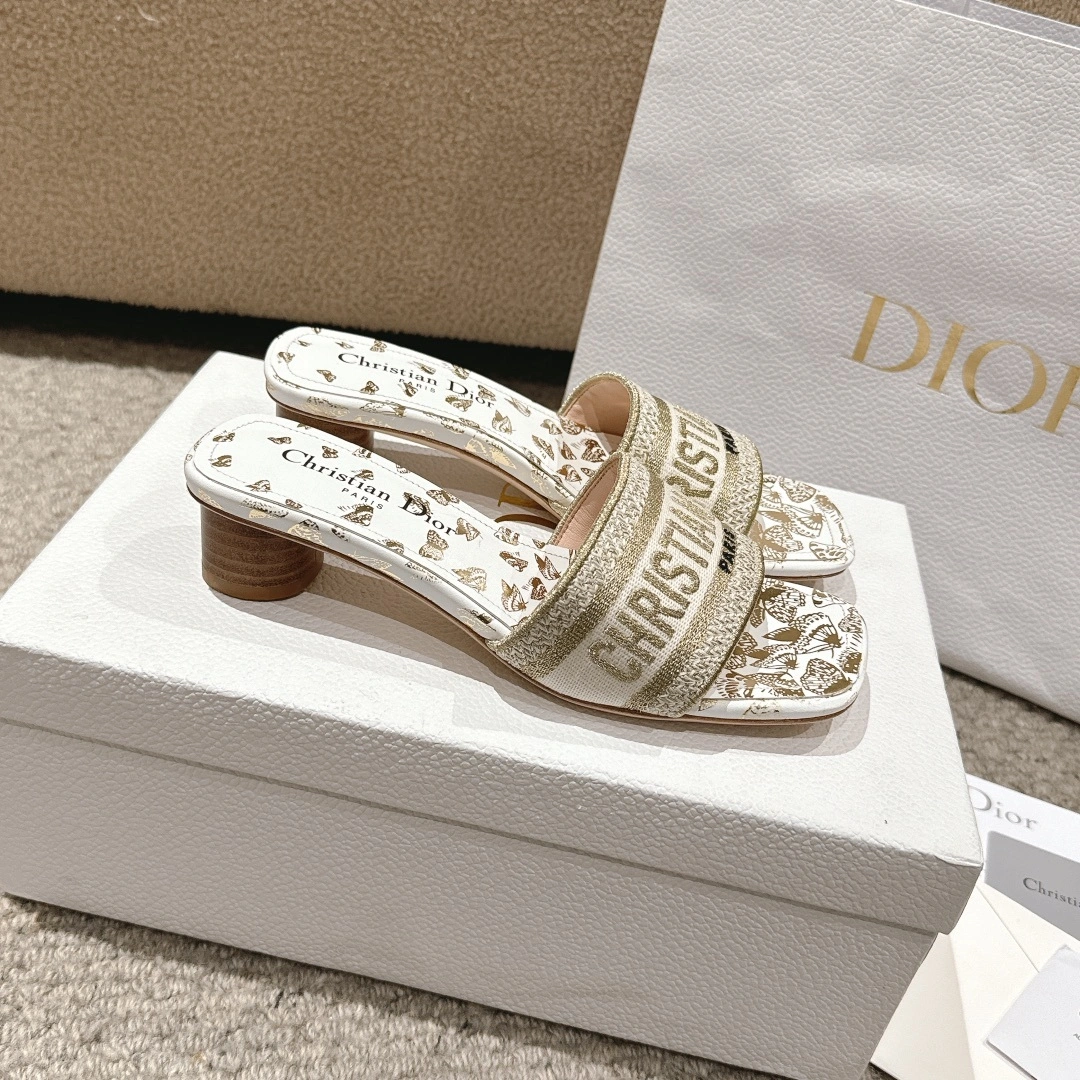 4ior KCQ902DLU_S09W cowhide Heel height：3.5CM item:ET-X234G1103